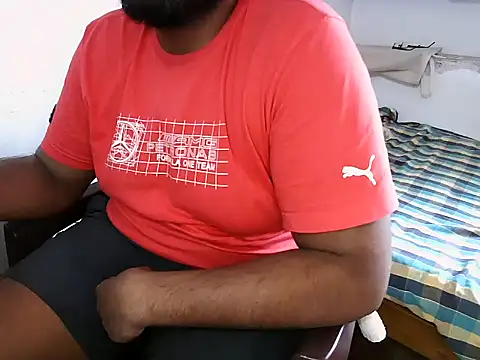 bignaturaldesi online show from March 17, 2025, 9:12 am