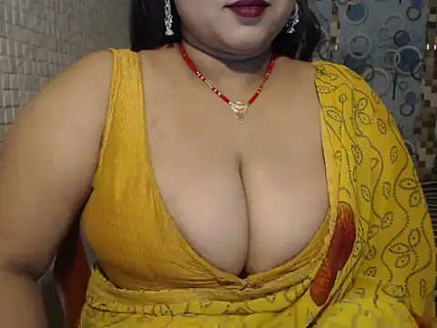 Snapshot of Oh_Maya chatting on December 19, 2025, 3:47 pm Oh Maya online show from December 19, 2025, 3:47 pm