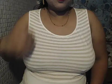 Snapshot of Oh_Maya chatting on September 17, 2025, 4:53 pm Oh Maya online show from September 17, 2025, 4:53 pm