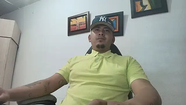 Snapshot of myke_andrade chatting on October 28, 2025, 4:24 am myke andrade online show from October 28, 2025, 4:24 am