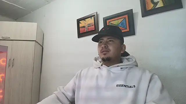 Snapshot of myke_andrade chatting on October 30, 2025, 7:50 am myke andrade online show from October 30, 2025, 7:50 am