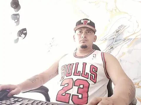 myke andrade online show from February 11, 2026, 3:01 pm