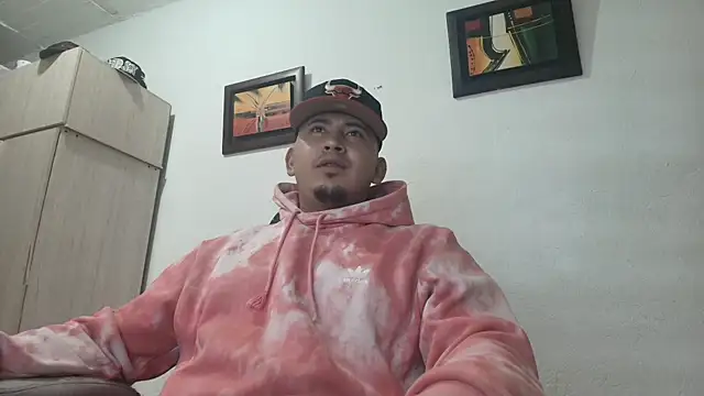 Snapshot of myke_andrade chatting on November 2, 2025, 1:43 am myke andrade online show from November 2, 2025, 1:43 am