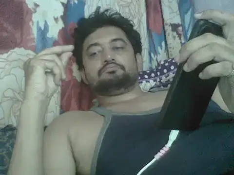 Rocobodymassager online show from May 9, 2026, 6:17 am