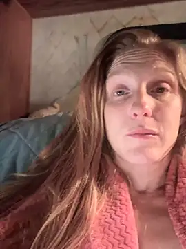 GoldenFlameGoddess online show from March 6, 2025, 4:07 pm