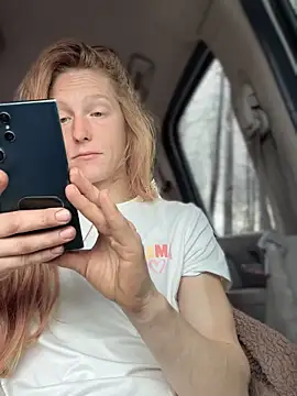 GoldenFlameGoddess online show from February 23, 2026, 4:18 pm