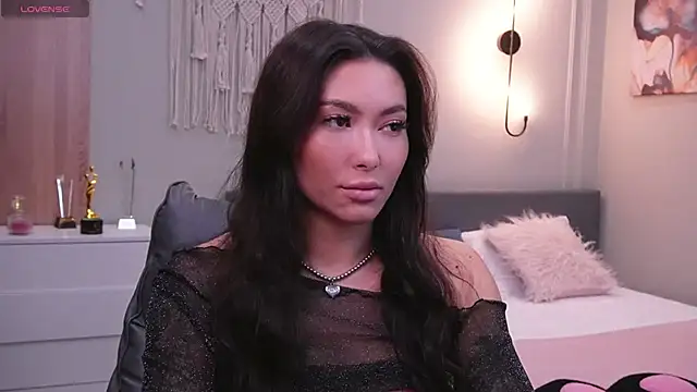 Snapshot of Molly_Jons chatting on September 19, 2025, 12:47 am Molly Jons online show from September 19, 2025, 12:47 am