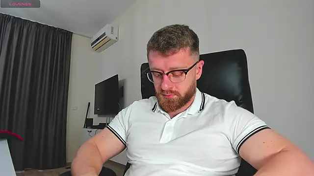 Findom guy online show from March 4, 2026, 10:34 am