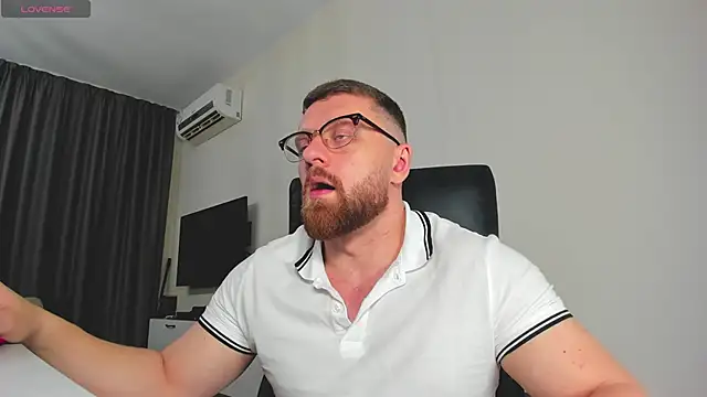 Findom guy online show from February 5, 2026, 6:04 pm