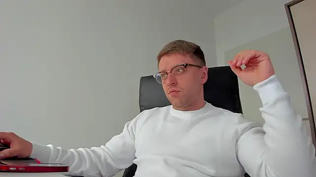 Findom guy online show from March 18, 2025, 9:34 am