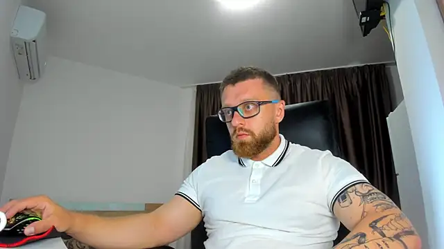 Snapshot of Findom_guy chatting on June 24, 2026, 5:22 pm Findom guy online show from June 24, 2026, 5:22 pm