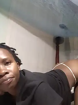 Queentesi online show from March 2, 2025, 5:52 pm