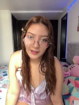 Zoe Lennoxx online show from September 19, 2025, 9:30 pm