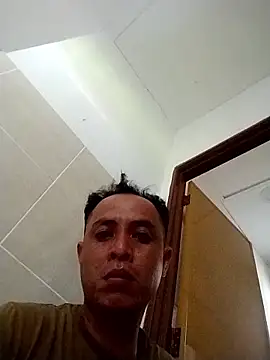 Snapshot of KingKaizo96 chatting on November 7, 2025, 12:37 am KingKaizo96 online show from November 7, 2025, 12:37 am