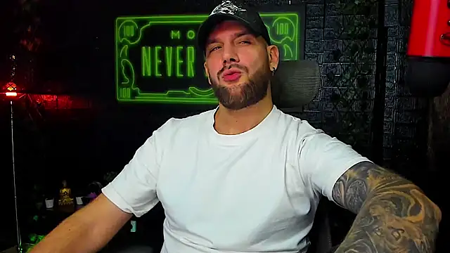 Snapshot of LexXHardy chatting on October 2, 2025, 3:15 pm LexXHardy online show from October 2, 2025, 3:15 pm