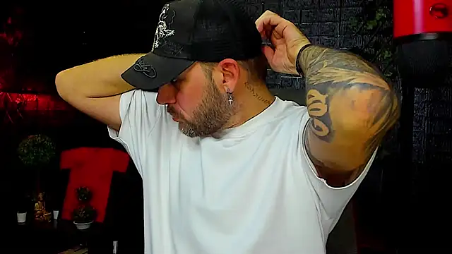 Snapshot of LexXHardy chatting on October 25, 2025, 11:27 pm LexXHardy online show from October 25, 2025, 11:27 pm