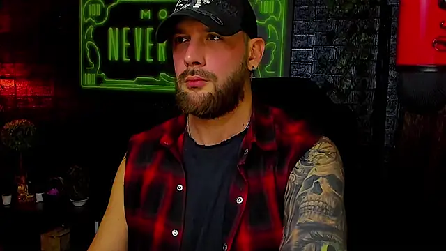 Snapshot of LexXHardy chatting on October 12, 2025, 12:17 pm LexXHardy online show from October 12, 2025, 12:17 pm