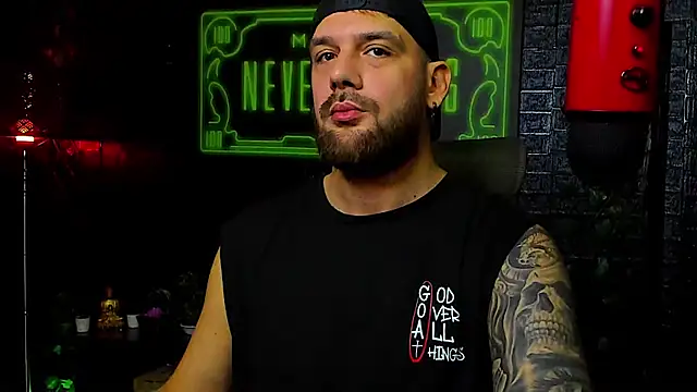 Snapshot of LexXHardy chatting on October 7, 2025, 4:46 am LexXHardy online show from October 7, 2025, 4:46 am