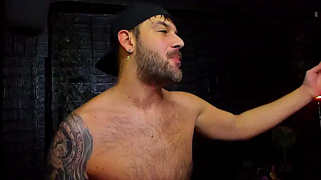 LexXHardy online show from December 3, 2025, 2:49 pm