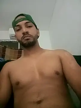 Snapshot of Anuarandresarroyo chatting on October 15, 2025, 8:33 am Anuarandresarroyo online show from October 15, 2025, 8:33 am