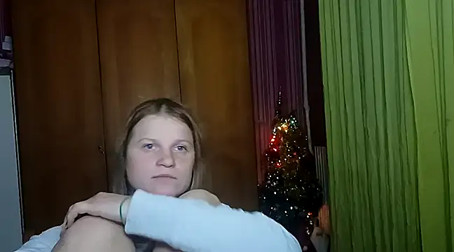 Kathlyn  Heath online show from February 17, 2025, 11:00 pm