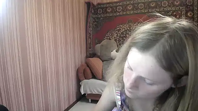 Snapshot of Kathlyn__Heath chatting on September 17, 2025, 5:37 pm Kathlyn Heath online show from September 17, 2025, 5:37 pm