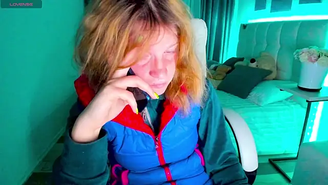 Snapshot of Kathlyn__Heath chatting on October 6, 2025, 8:42 pm Kathlyn Heath online show from October 6, 2025, 8:42 pm