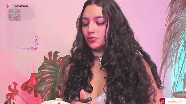 Anngel 1 online show from November 29, 2025, 4:51 pm