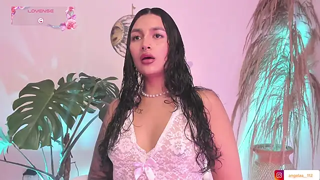 Anngel 1 online show from October 30, 2025, 5:21 pm