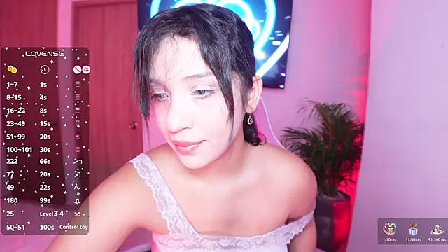 Snapshot of angel_rouse_ chatting on June 26, 2026, 4:51 am angel rouse online show from June 26, 2026, 4:51 am