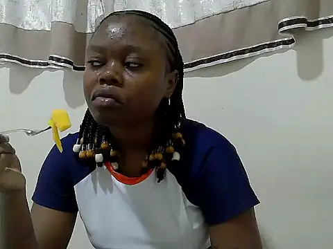 Snapshot of maggyjan chatting on February 9, 2026, 11:58 pm maggyjan online show from February 9, 2026, 11:58 pm