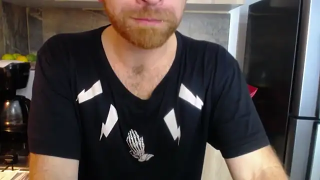 Snapshot of michacosio chatting on October 28, 2025, 2:34 am michacosio online show from October 28, 2025, 2:34 am