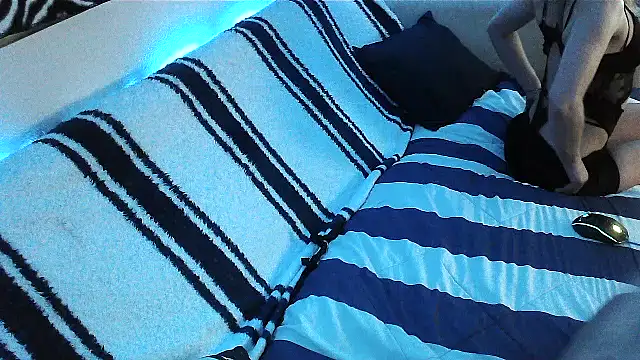 Snapshot of cammyquart chatting on December 19, 2024, 8:23 am cammyquart online show from December 19, 2024, 8:23 am