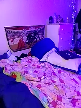 Snapshot of cammyquart chatting on December 24, 2024, 7:06 am cammyquart online show from December 24, 2024, 7:06 am