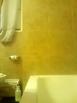 Snapshot of cammyquart chatting on December 7, 2024, 5:10 am cammyquart online show from December 7, 2024, 5:10 am