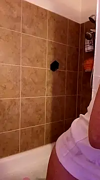 Snapshot of cammyquart chatting on December 12, 2024, 5:42 am cammyquart online show from December 12, 2024, 5:42 am