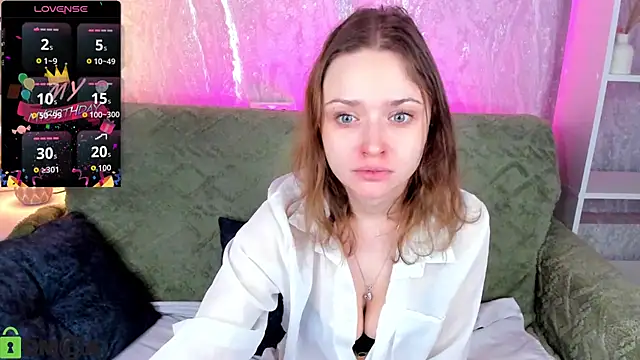 Snapshot of Linda_Bryant chatting on February 9, 2026, 12:52 am Linda Bryant online show from February 9, 2026, 12:52 am