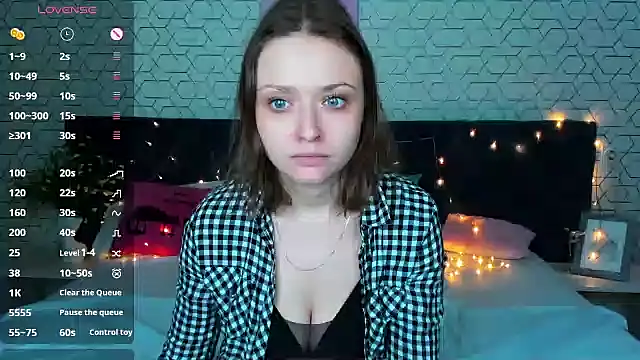 Linda Bryant online show from February 2, 2025, 3:32 am