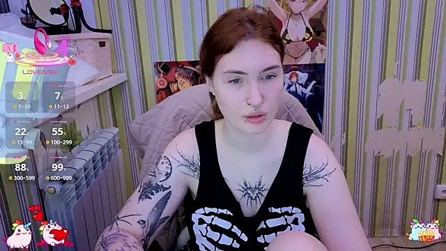  Chlo  e online show from November 21, 2025, 5:34 pm