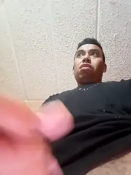 Diego leon27 online show from October 10, 2025, 2:12 am