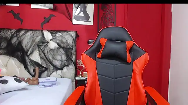 Snapshot of Rebecca_Milf chatting on October 18, 2025, 12:29 pm Rebecca Milf online show from October 18, 2025, 12:29 pm