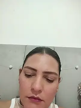 Snapshot of Mia_Hampton chatting on June 20, 2026, 10:48 pm Mia Hampton online show from June 20, 2026, 10:48 pm
