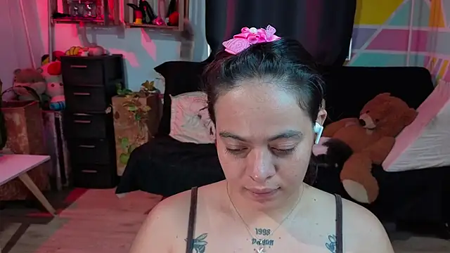 Cuttiealice online show from September 9, 2025, 5:00 pm