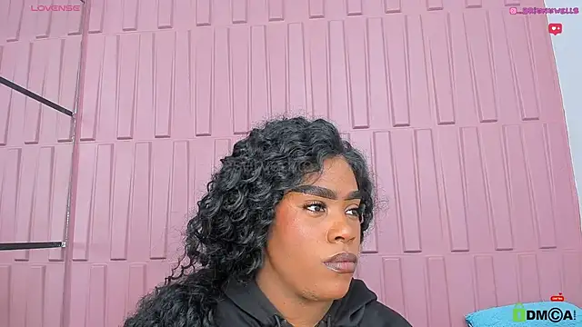 Briana Wells  online show from February 20, 2025, 1:40 pm