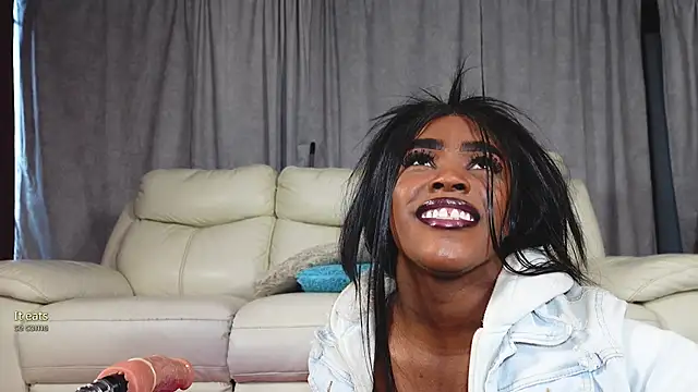 Briana Wells  online show from January 31, 2025, 1:34 pm