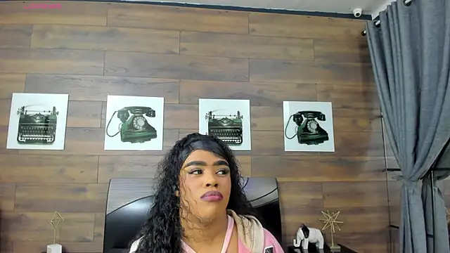 Snapshot of Briana_Wells_ chatting on July 11, 2026, 12:27 pm Briana Wells online show from July 11, 2026, 12:27 pm