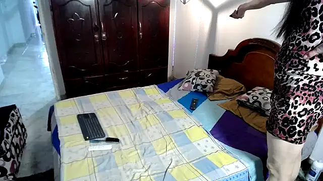 Snapshot of ivonne__hott1 chatting on March 1, 2025, 8:42 pm ivonne  hott1 online show from March 1, 2025, 8:42 pm