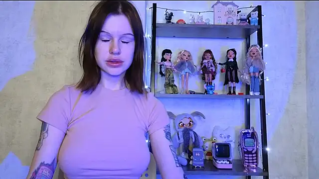 LisaDenvinn online show from January 28, 2025, 2:43 am