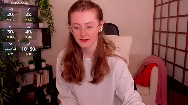 KateCuddle online show from May 18, 2026, 4:07 am