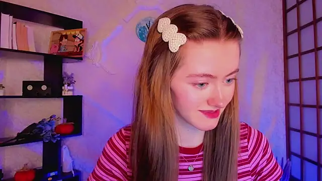 KateCuddle online show from December 23, 2024, 4:55 am